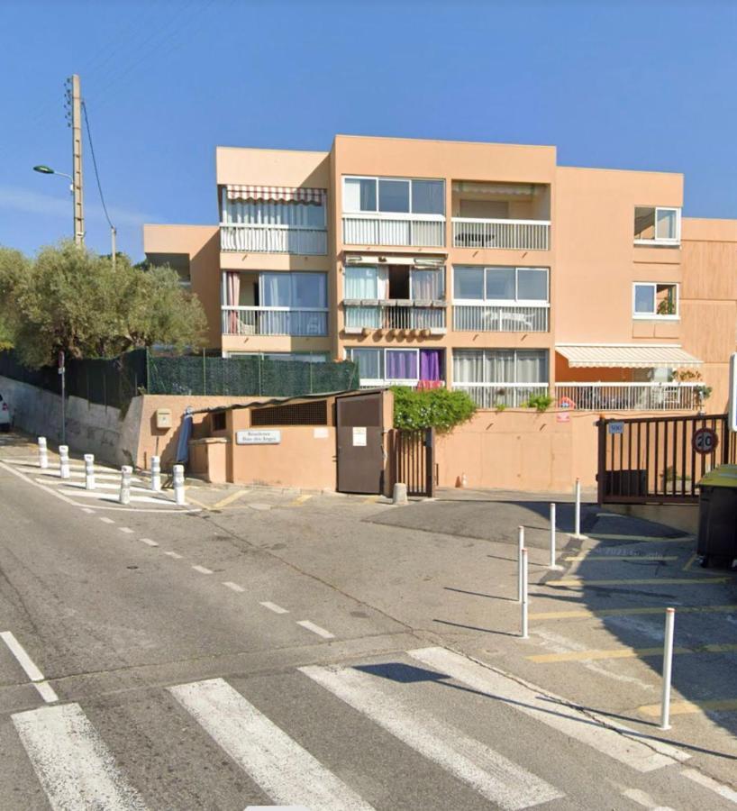 Appartement 2 Pieces En Rez De Jardin Avec Parking Et Piscine Villeneuve-Loubet Exterior foto